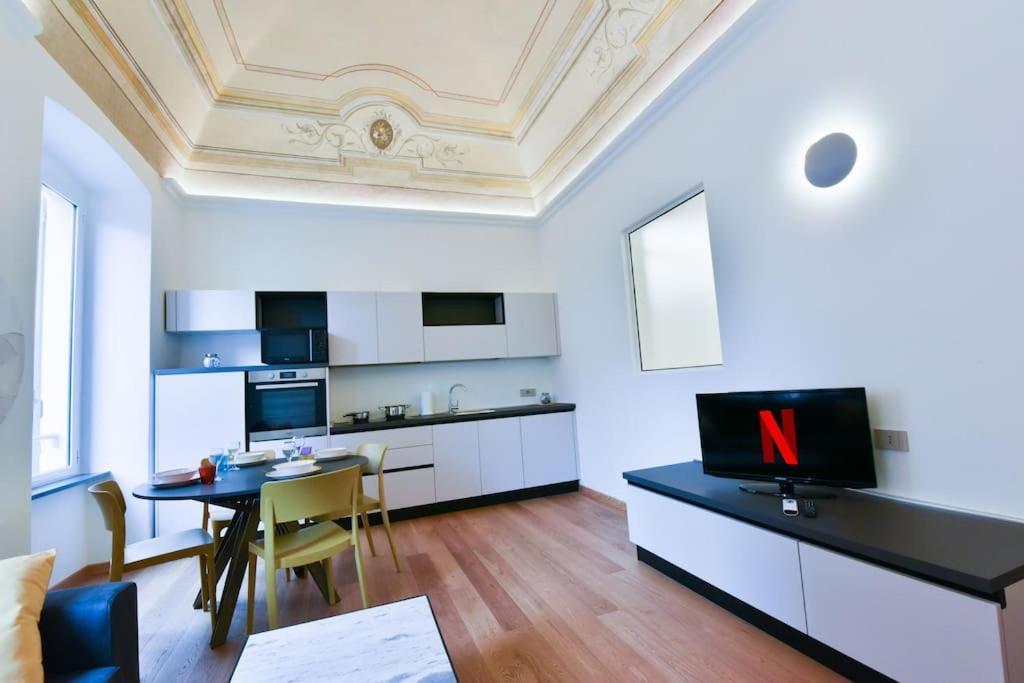 Loft 21 - Lussuoso Ed Elegante A Due Passi Dal Mare Apartment Finale Ligure Ngoại thất bức ảnh
